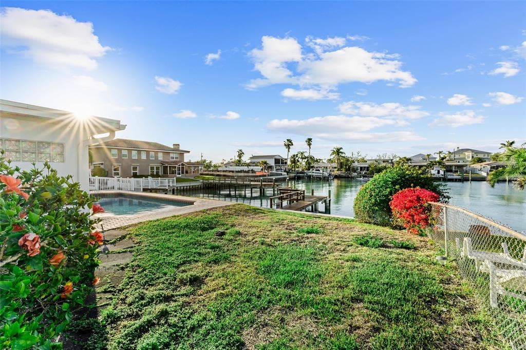 720 CAPRI BOULEVARD TREASURE ISLAND, FL 33706