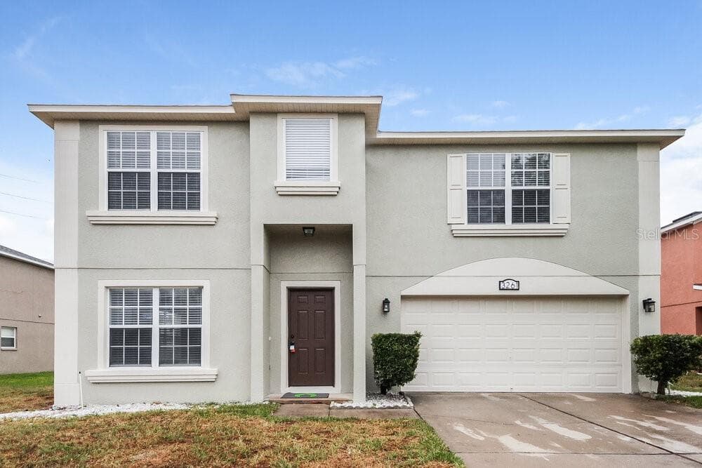 3261 AMBERLEY PARK CIRCLE KISSIMMEE, FL 34743