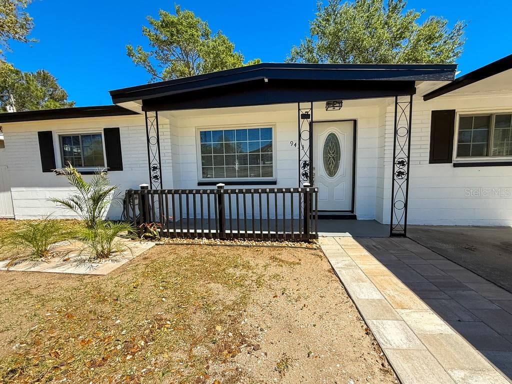 9433 STARKEY ROAD SEMINOLE, FL 33777