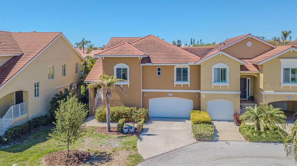 16 FRANKLIN COURT S UNIT A ST PETERSBURG, FL 33711