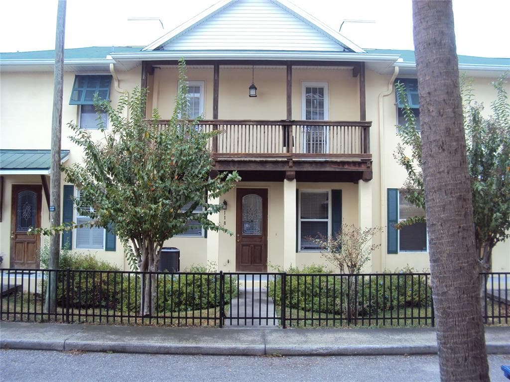 118 KEY HAVEN COURT TAMPA, FL 33606