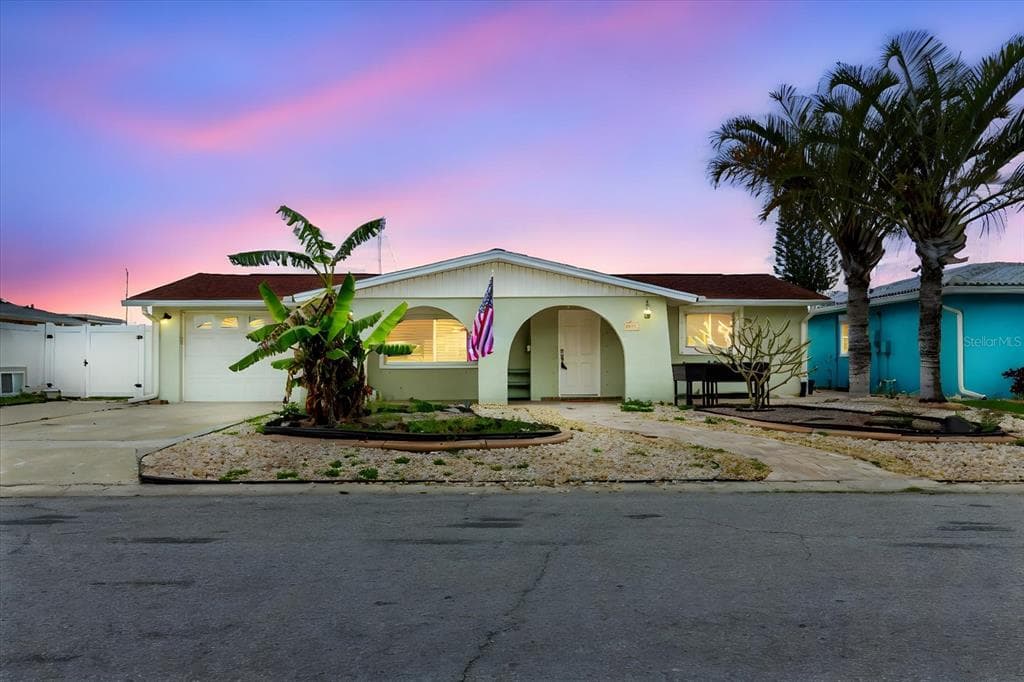 4889 SHELL STREAM BLVD