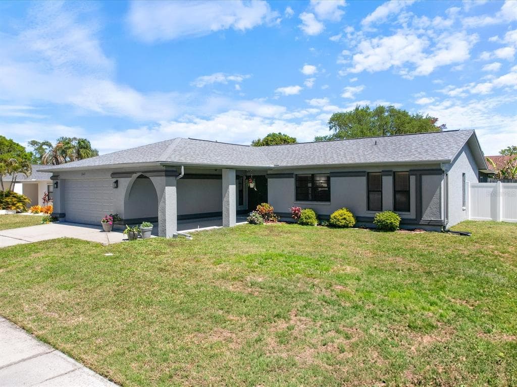 2642 BELLHURST DRIVE DUNEDIN, FL 34698