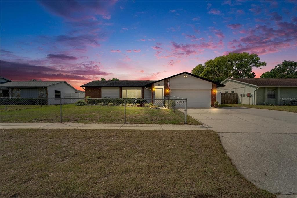 2624 TULIP TREE CIRCLE SEFFNER, FL 33584