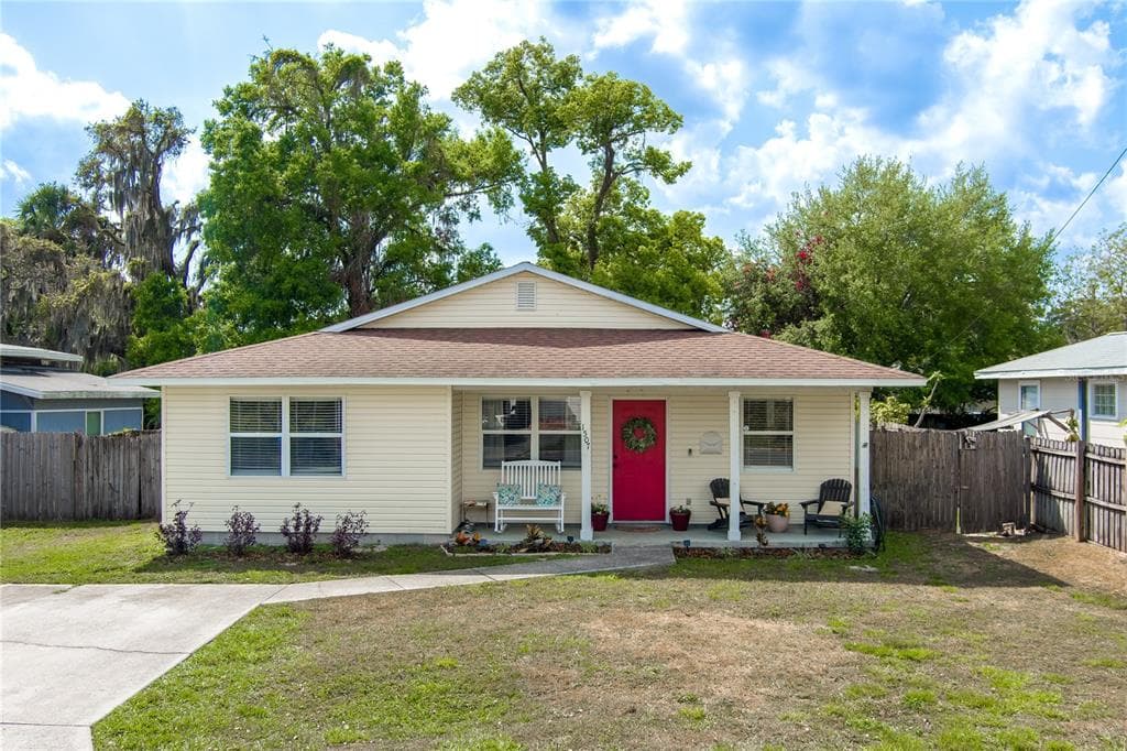 1507 KING AVENUE LAKELAND, FL 33803