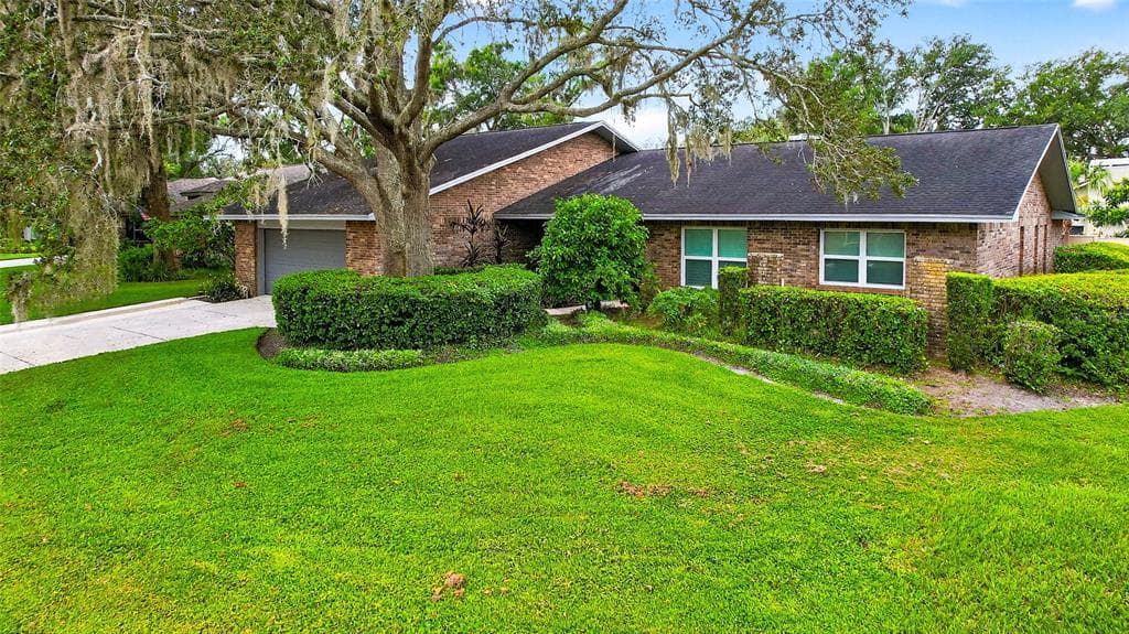 11510 MOFFAT PLACE TEMPLE TERRACE, FL 33617