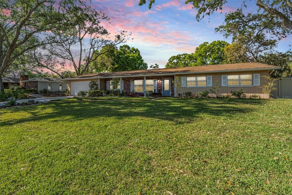 805 SPARROW AVENUE PALM HARBOR, FL 34683