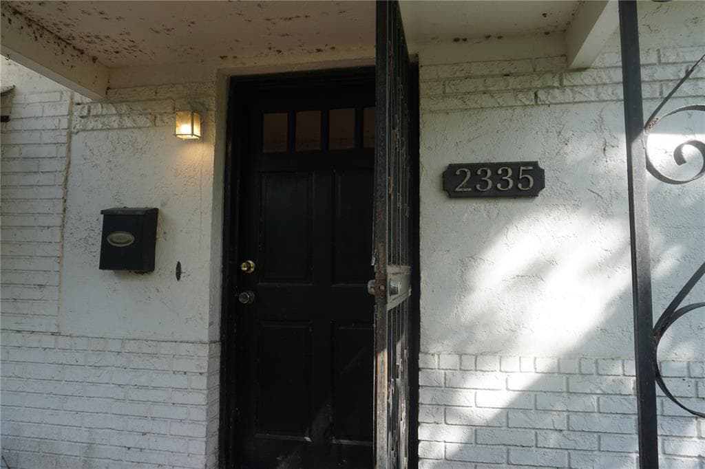 2335 MURILLA WAY S ST PETERSBURG, FL 33712