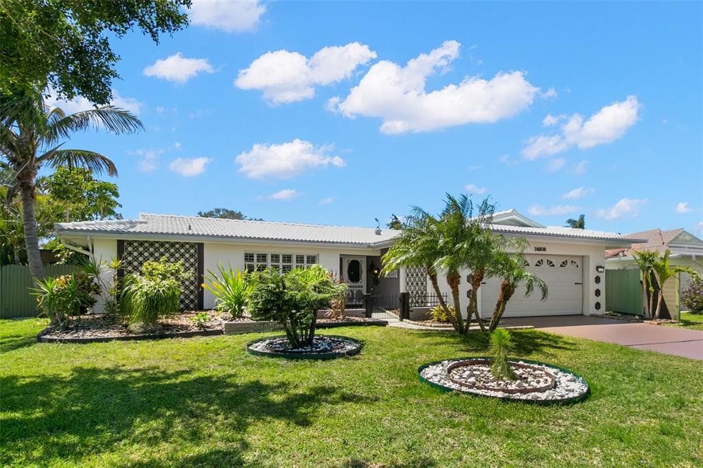 14806 CROWN DRIVE LARGO, FL 33774