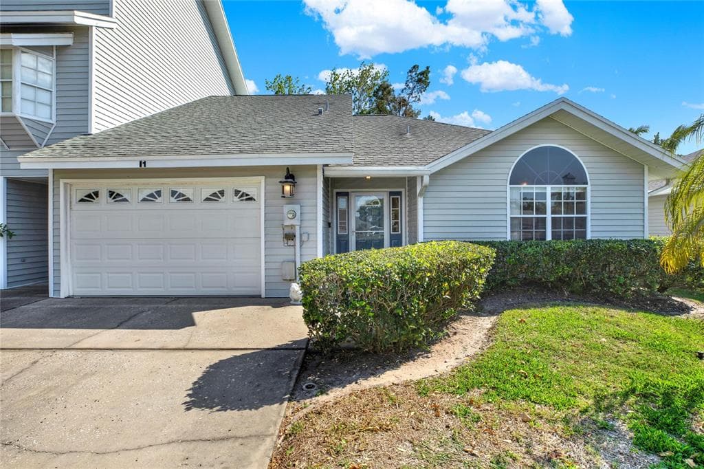 11722 CURRIE LANE UNIT I1 LARGO, FL 33774