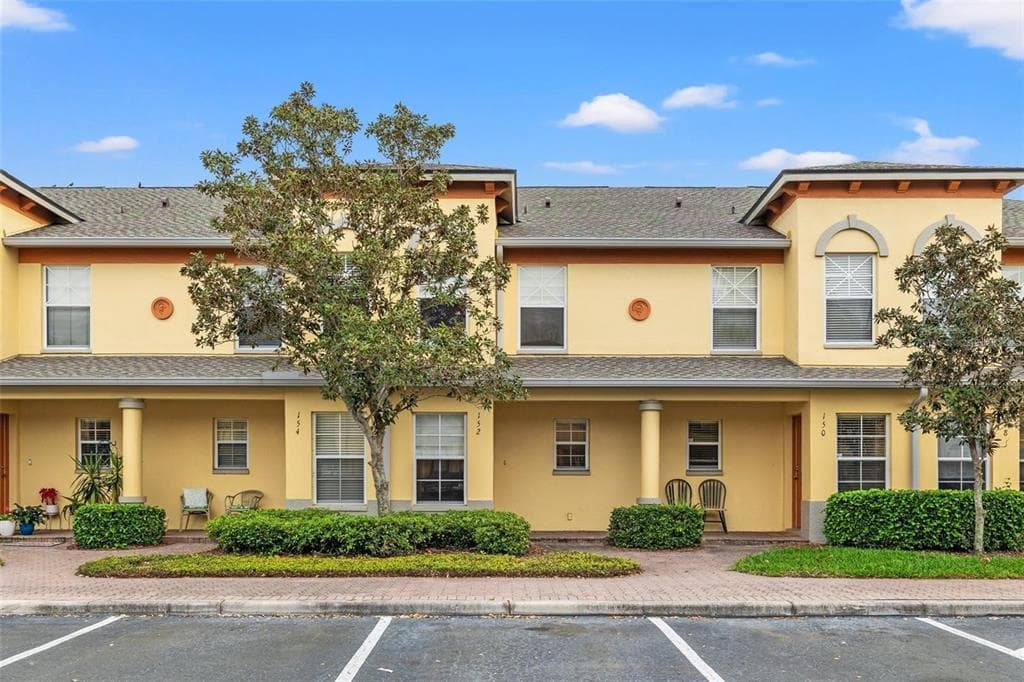 152 COQUINA BAY DRIVE ST PETERSBURG, FL 33705
