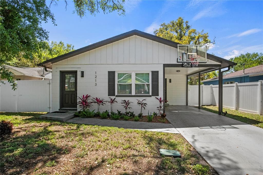 1213 E EMMA STREET TAMPA, FL 33603