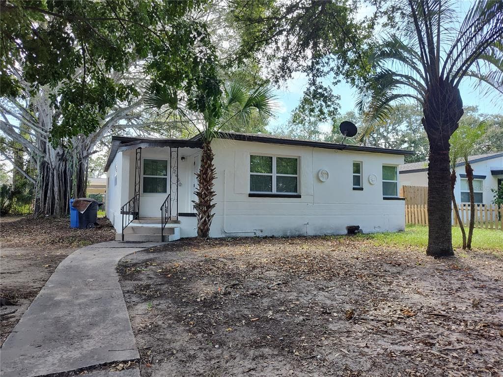 2450 MELROSE AVENUE S ST PETERSBURG, FL 33712