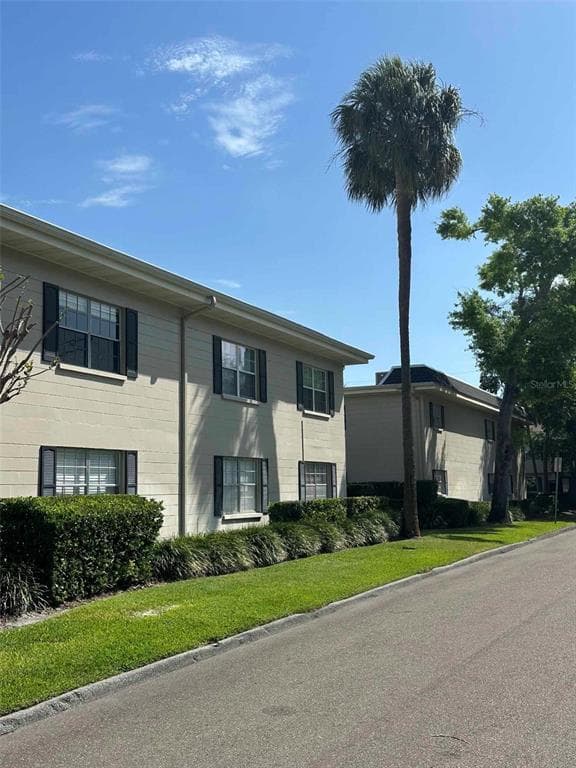 2207 S CAROLINA AVENUE UNIT 12 TAMPA, FL 33629