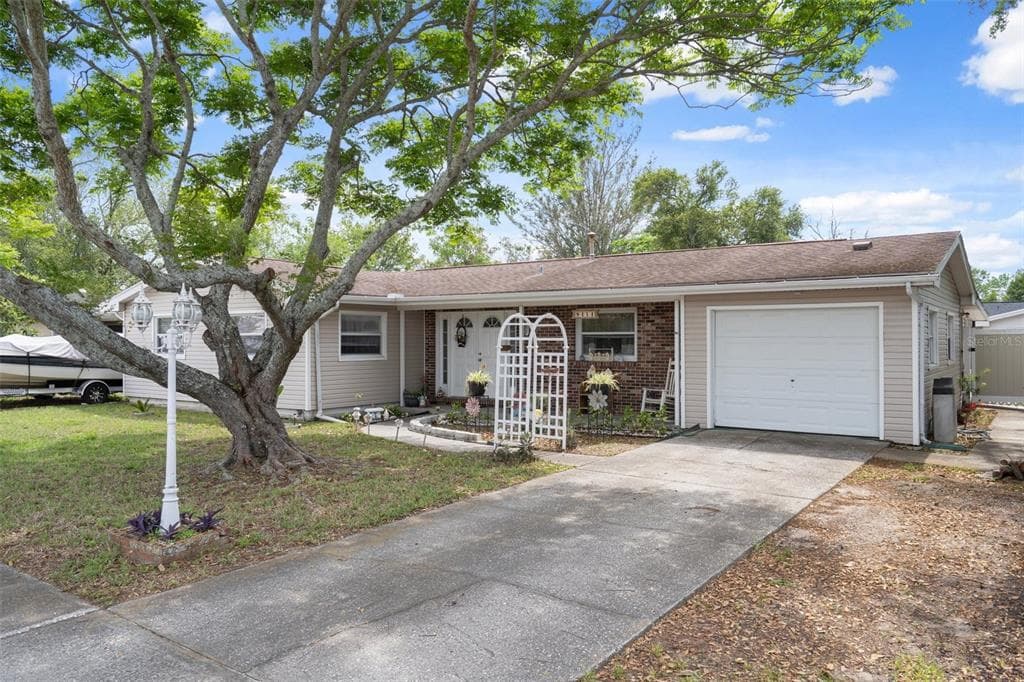 9414 NORTHCLIFFE BOULEVARD SPRING HILL, FL 34606