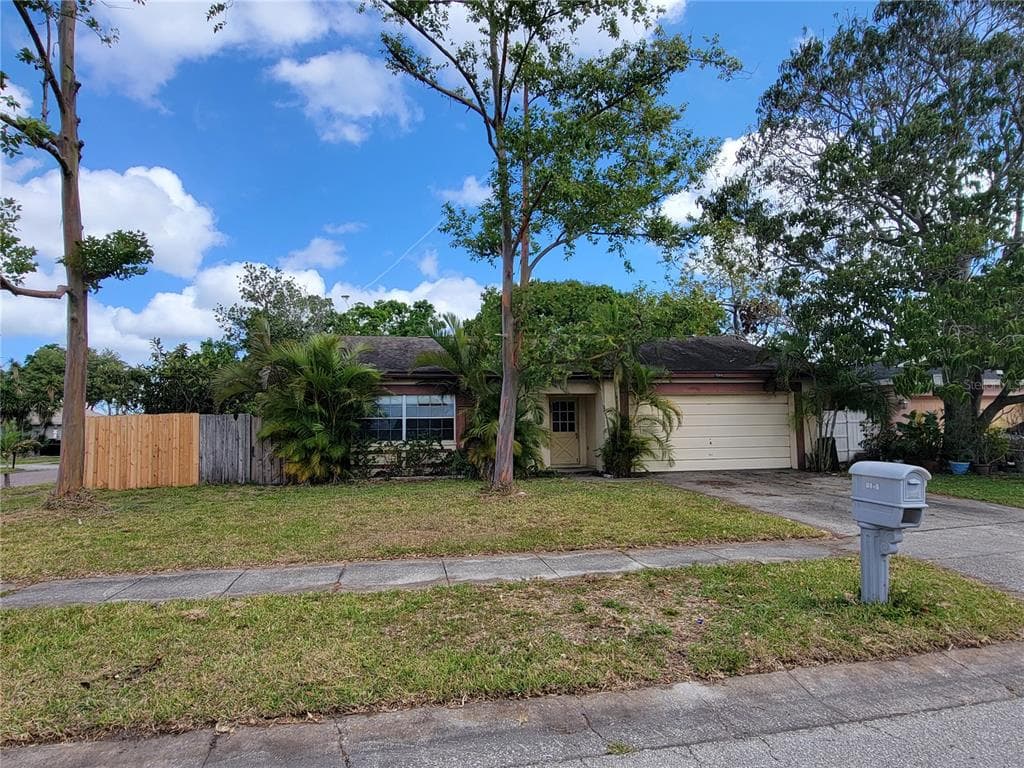 7049 124TH TERRACE LARGO, FL 33773