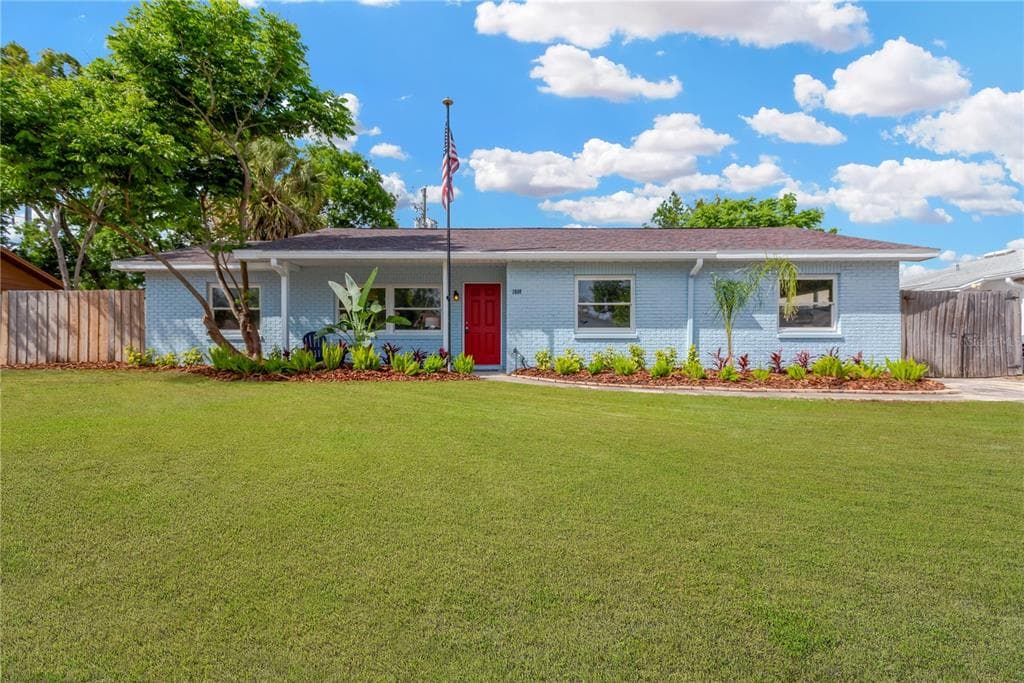 1008 GREENBRIAR DRIVE BRANDON, FL 33511