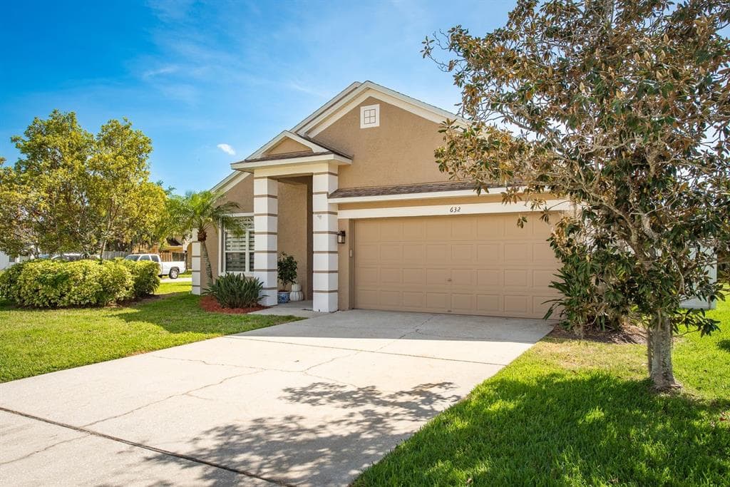 632 LAKE CYPRESS CIRCLE OLDSMAR, FL 34677