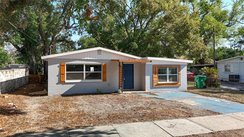 3020 E LOUISIANA AVENUE TAMPA, FL 33610