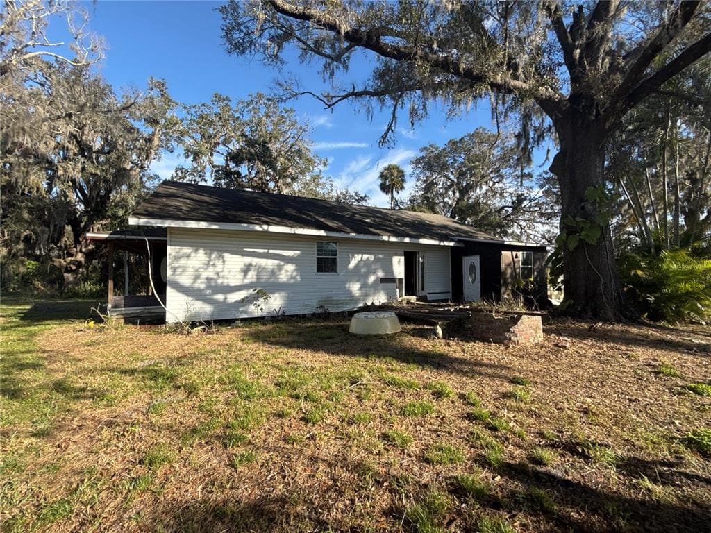 318 N 4TH AVENUE WAUCHULA, FL 33873