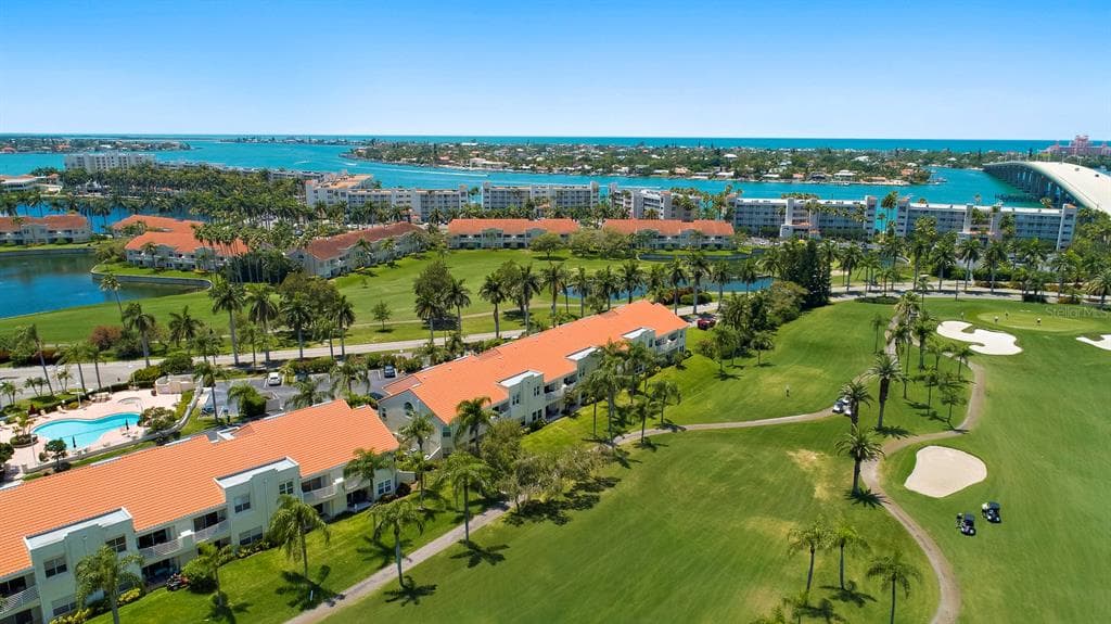 6191 BAHIA DEL MAR BOULEVARD UNIT 204 ST PETERSBURG, FL 33715