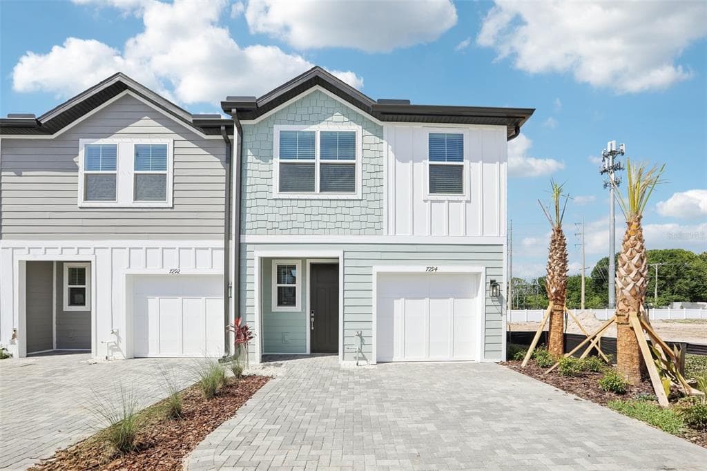 7294 DEER VALLEY CIR TAMPA, FL 33635