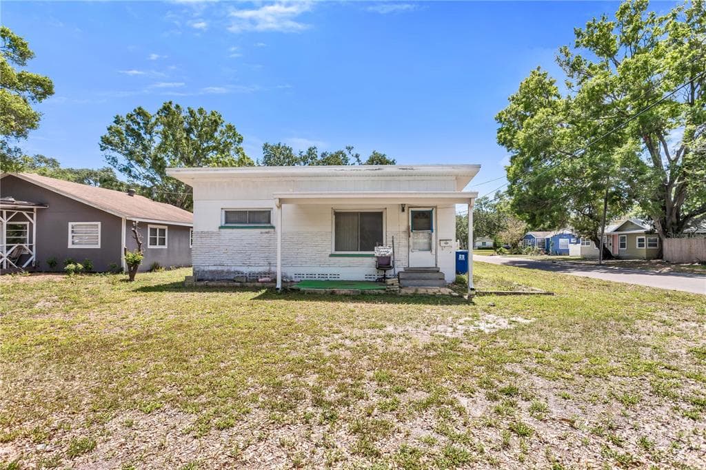 1778 27TH AVENUE N ST PETERSBURG, FL 33713