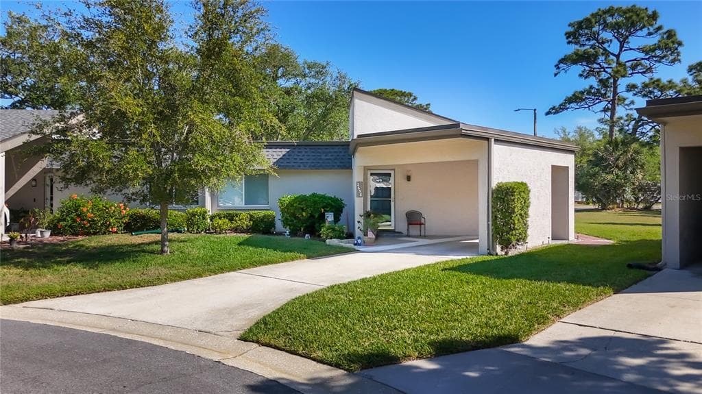 2658 BARKSDALE COURT CLEARWATER, FL 33761