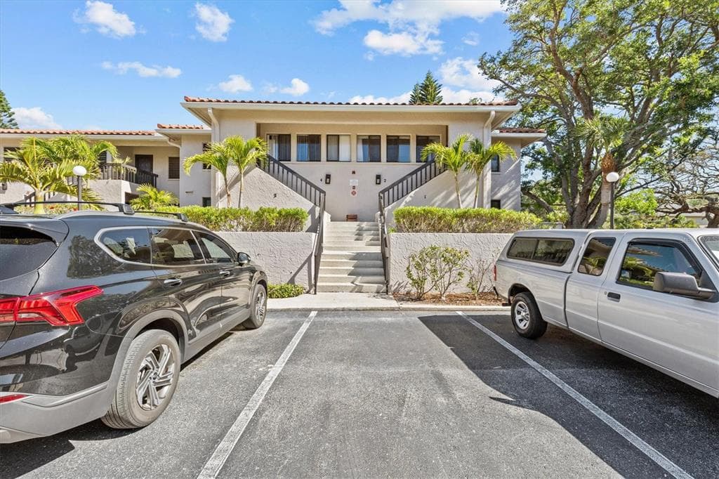 1800 MARINER DRIVE UNIT 2 TARPON SPRINGS, FL 34689
