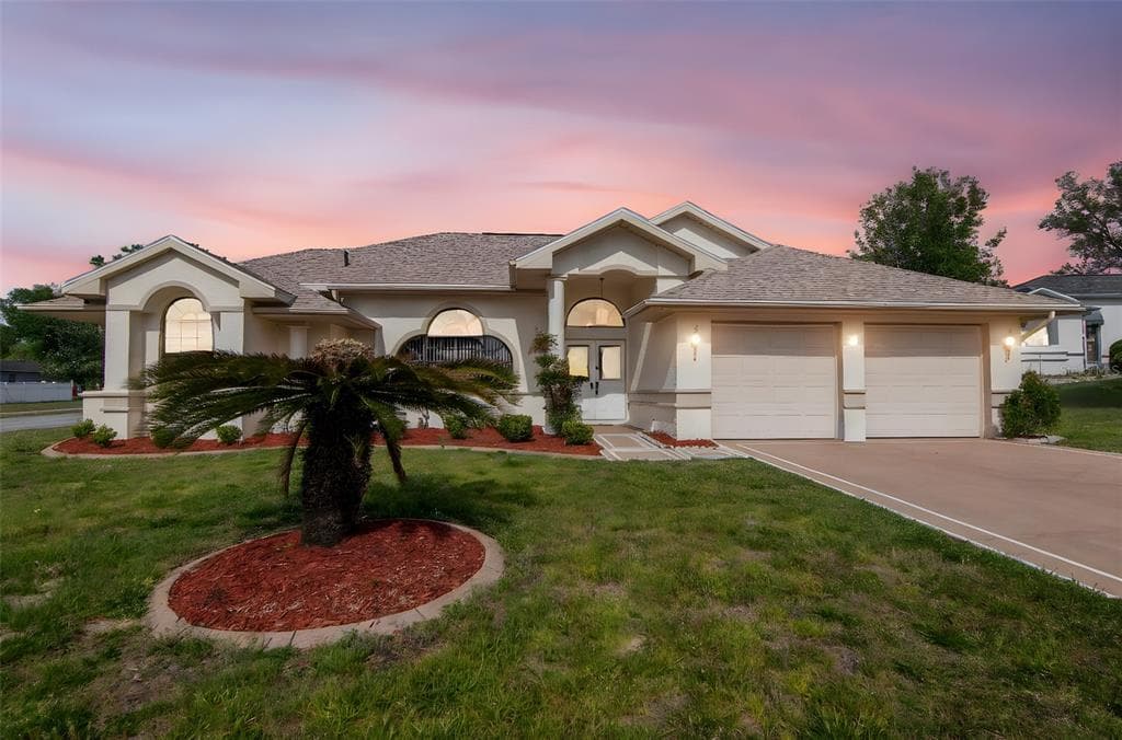 258 N MESQUITE POINT LECANTO, FL 34461
