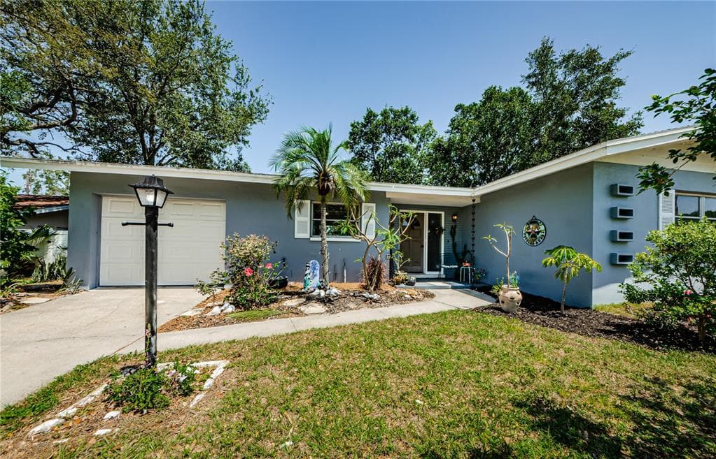 1942 ASHLAND DRIVE CLEARWATER, FL 33763