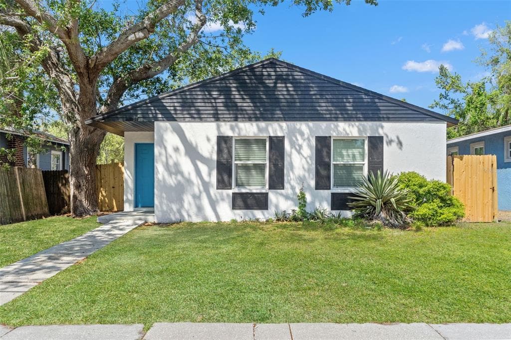 1843 38TH STREET S ST PETERSBURG, FL 33711