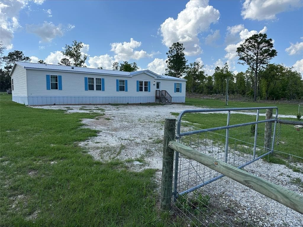 1750 NE 154TH AVENUE WILLISTON, FL 32696