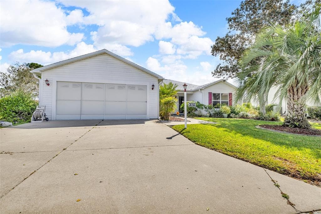 767 BARBADOS PLACE THE VILLAGES, FL 32162
