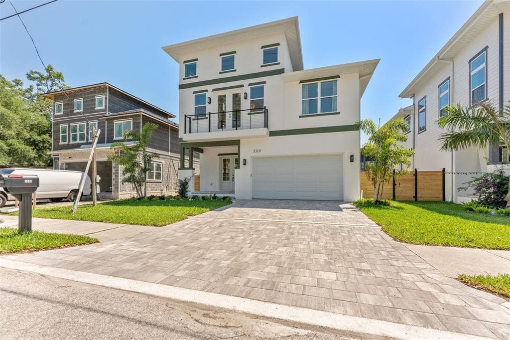 3310 W WYOMING AVENUE TAMPA, FL 33611
