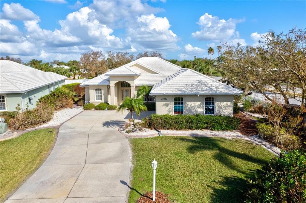 22324 WEXFORD BOULEVARD VENICE, FL 34293