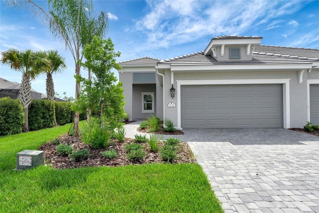 2638 LIGHT SKY LANE BRADENTON, FL 34211