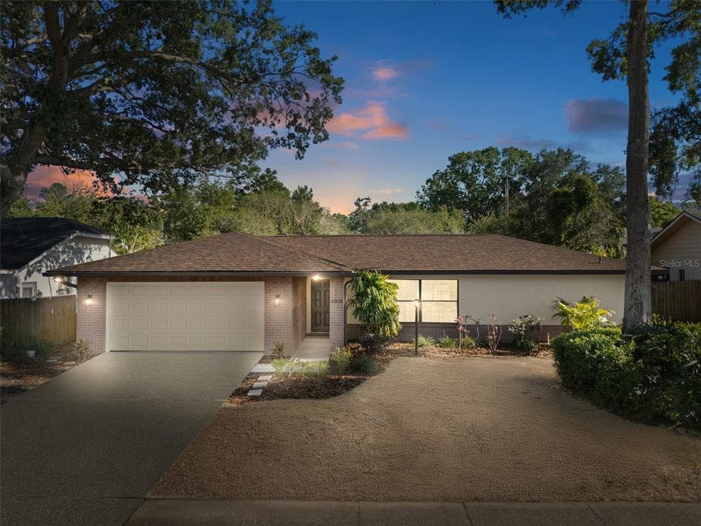 1003 RIFLECREST AVENUE VALRICO, FL 33594