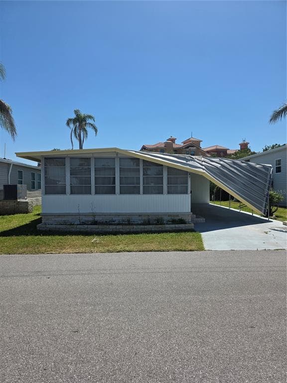 18675 US HIGHWAY 19 N UNIT 415 CLEARWATER, FL 33764