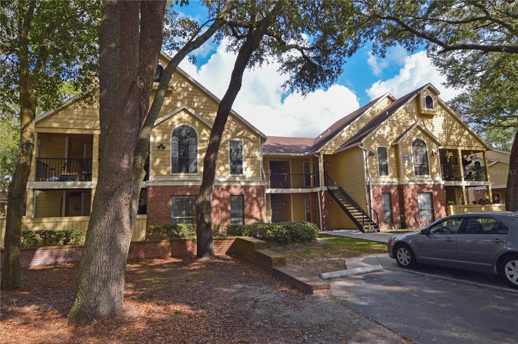 8605 MALLARD RESERVE DRIVE UNIT 204 TAMPA, FL 33614