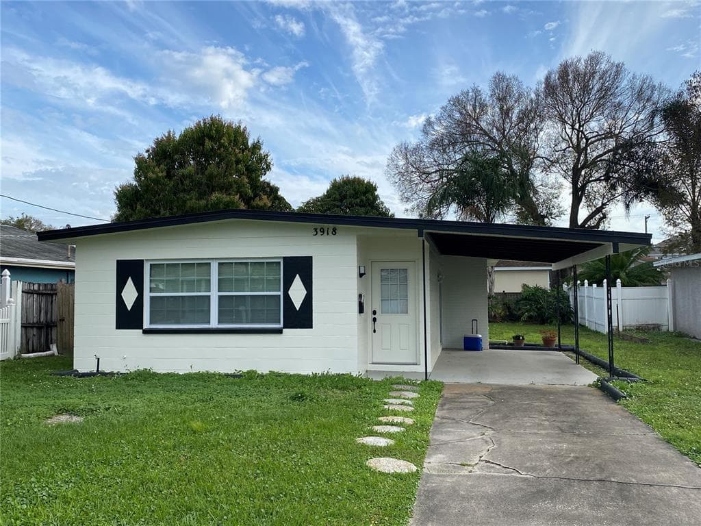 3918 W LEMON STREET TAMPA, FL 33609
