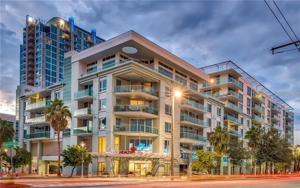 912 CHANNELSIDE DRIVE UNIT 2515 TAMPA, FL 33602