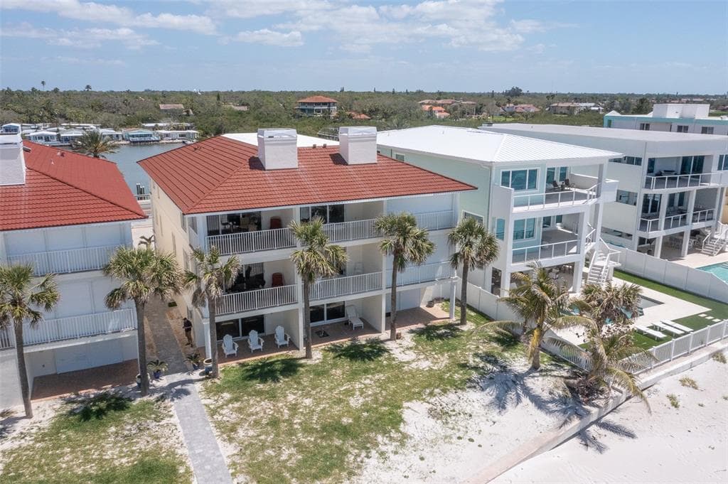 36 GULF BOULEVARD UNIT 3 INDIAN ROCKS BEACH, FL 33785