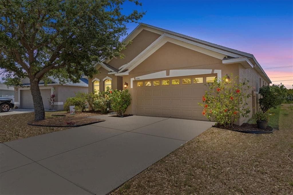 8704 SANDY PLAINS DRIVE RIVERVIEW, FL 33578