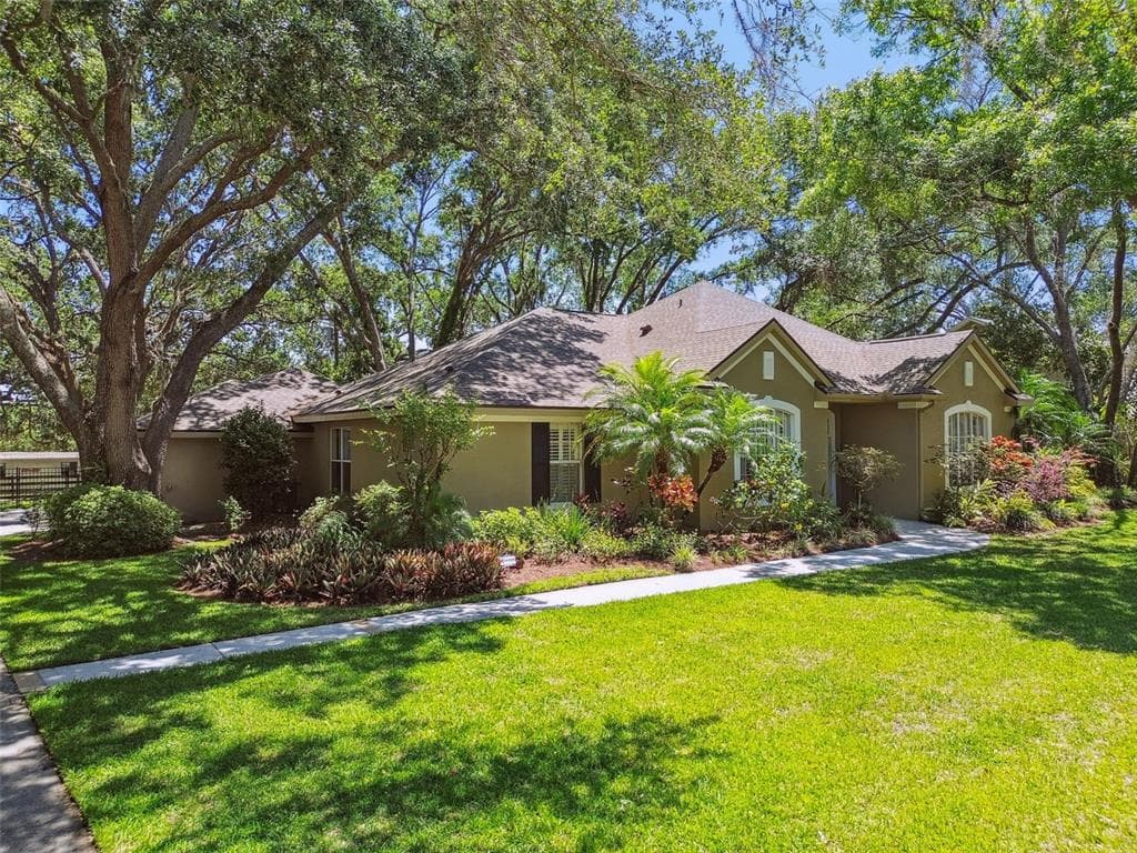 1816 CURRY ROAD LUTZ, FL 33549