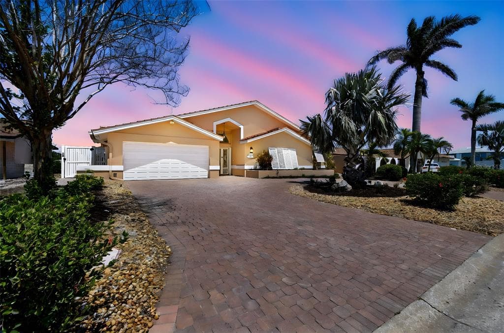 17 BELLEVUE DRIVE