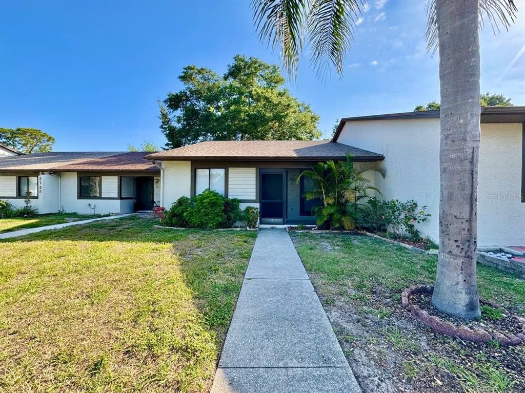 2145 CORBIN PLACE UNIT E PALM HARBOR, FL 34683