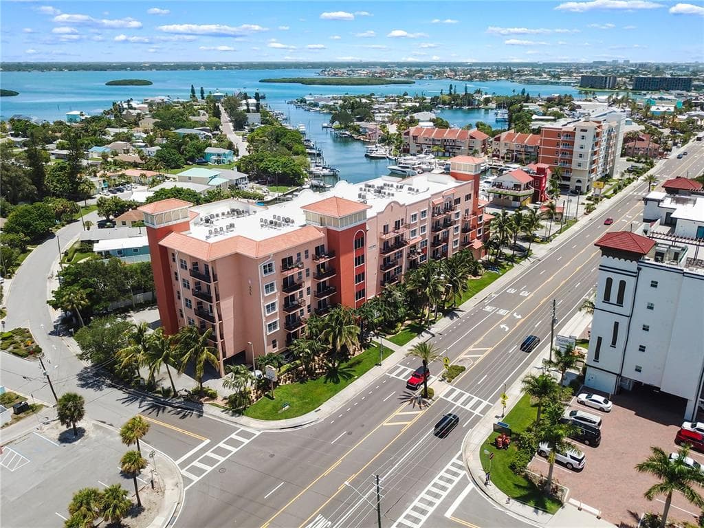 13235 GULF BOULEVARD UNIT 502 MADEIRA BEACH, FL 33708