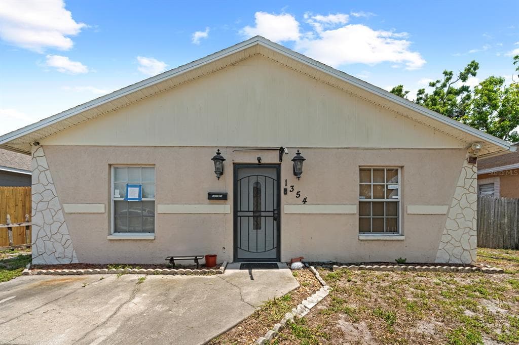 1354 33RD STREET S ST PETERSBURG, FL 33712