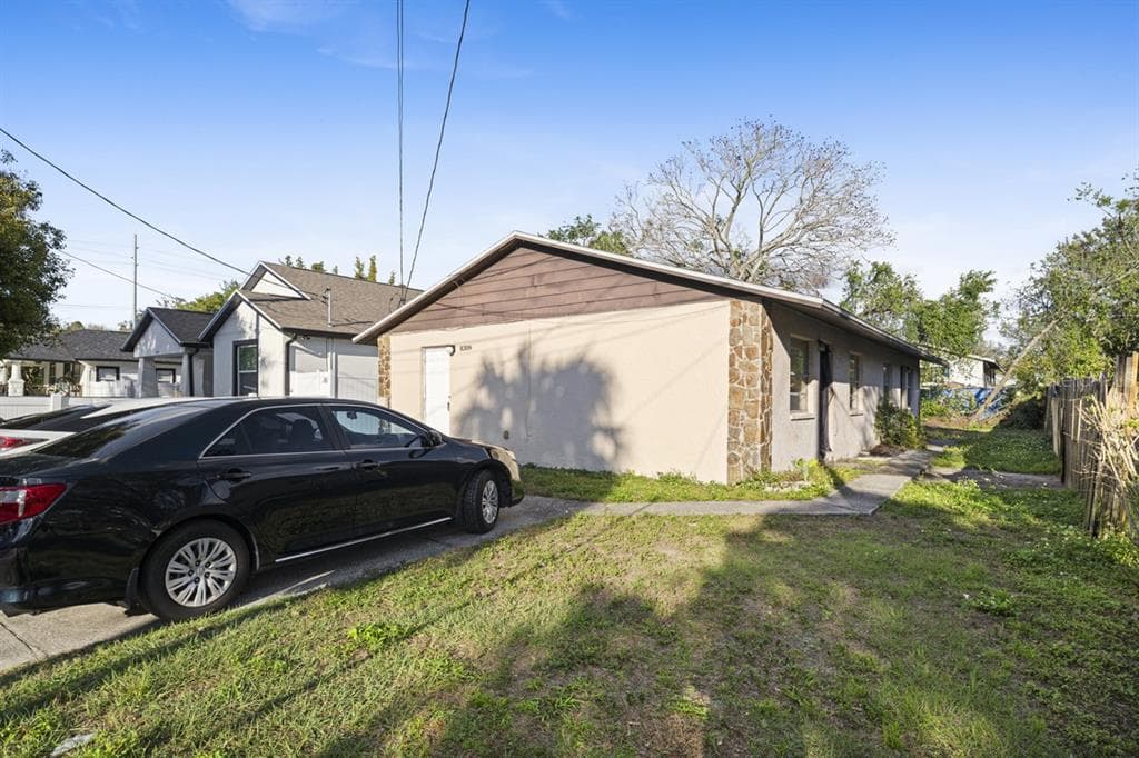 8309 N MARKS STREET UNIT A & B TAMPA, FL 33604